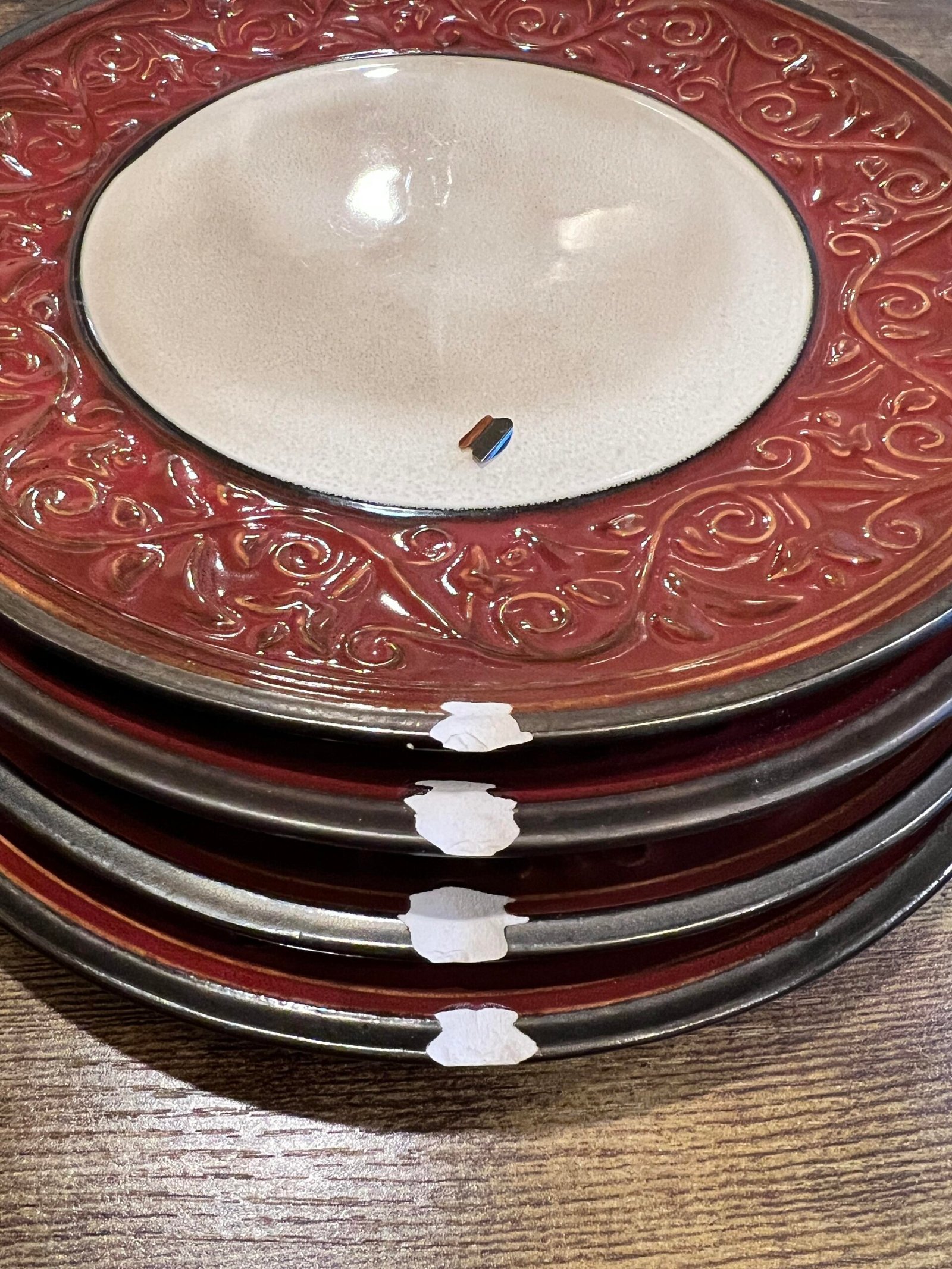 Why Porcelain Plates Chip
