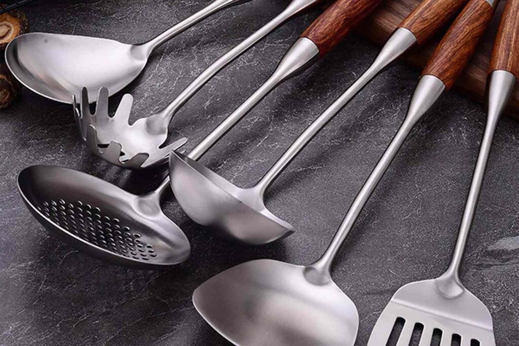 When To Replace Kitchen Utensil