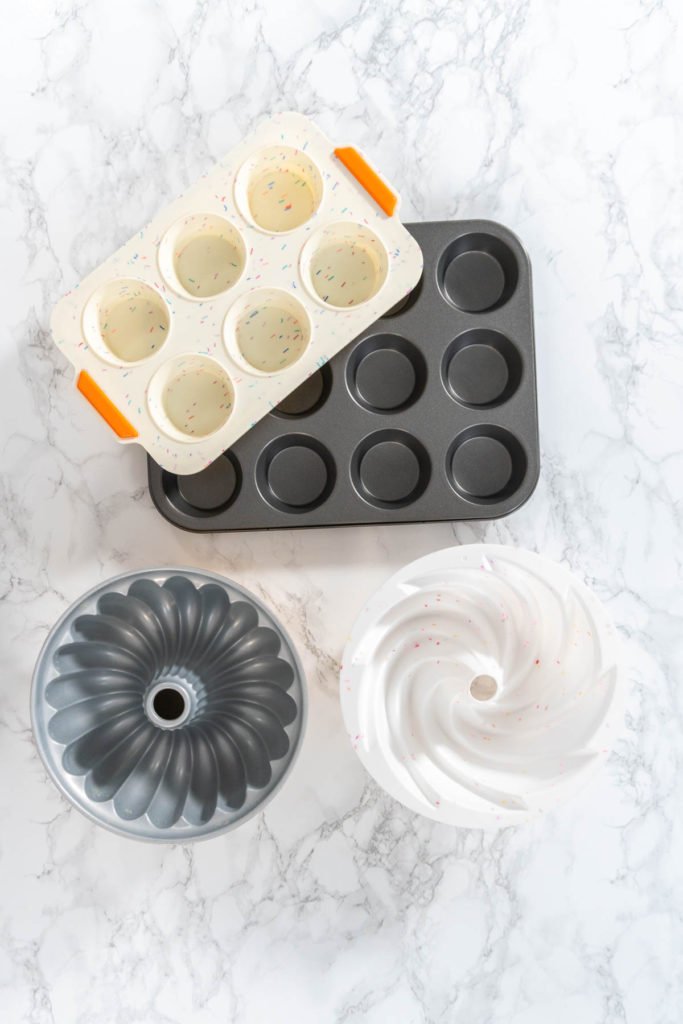 Silicone Bakeware Vs Metal Bakeware